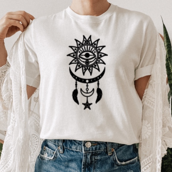 NEW Dreamcatcher Graphic T-Shirt - Picture 1 of 4